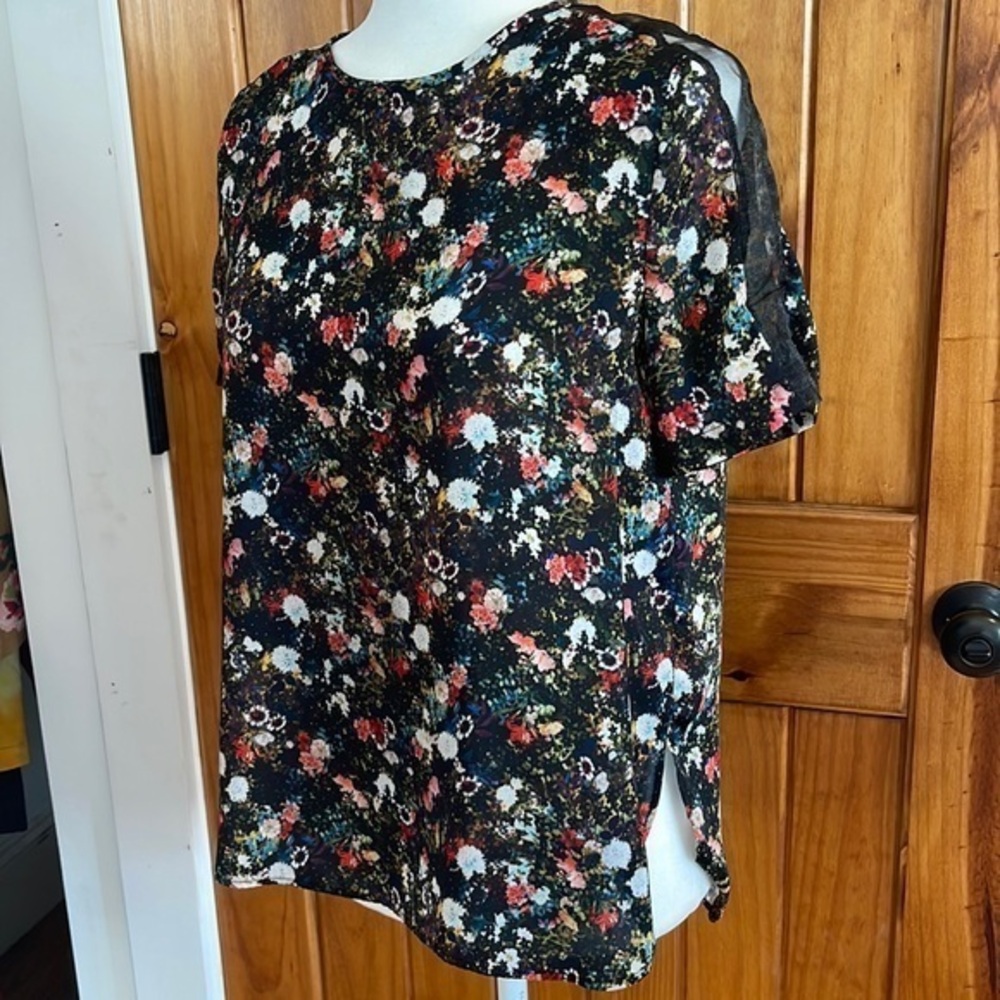 Zara Floral Mesh Blouse Top size medium